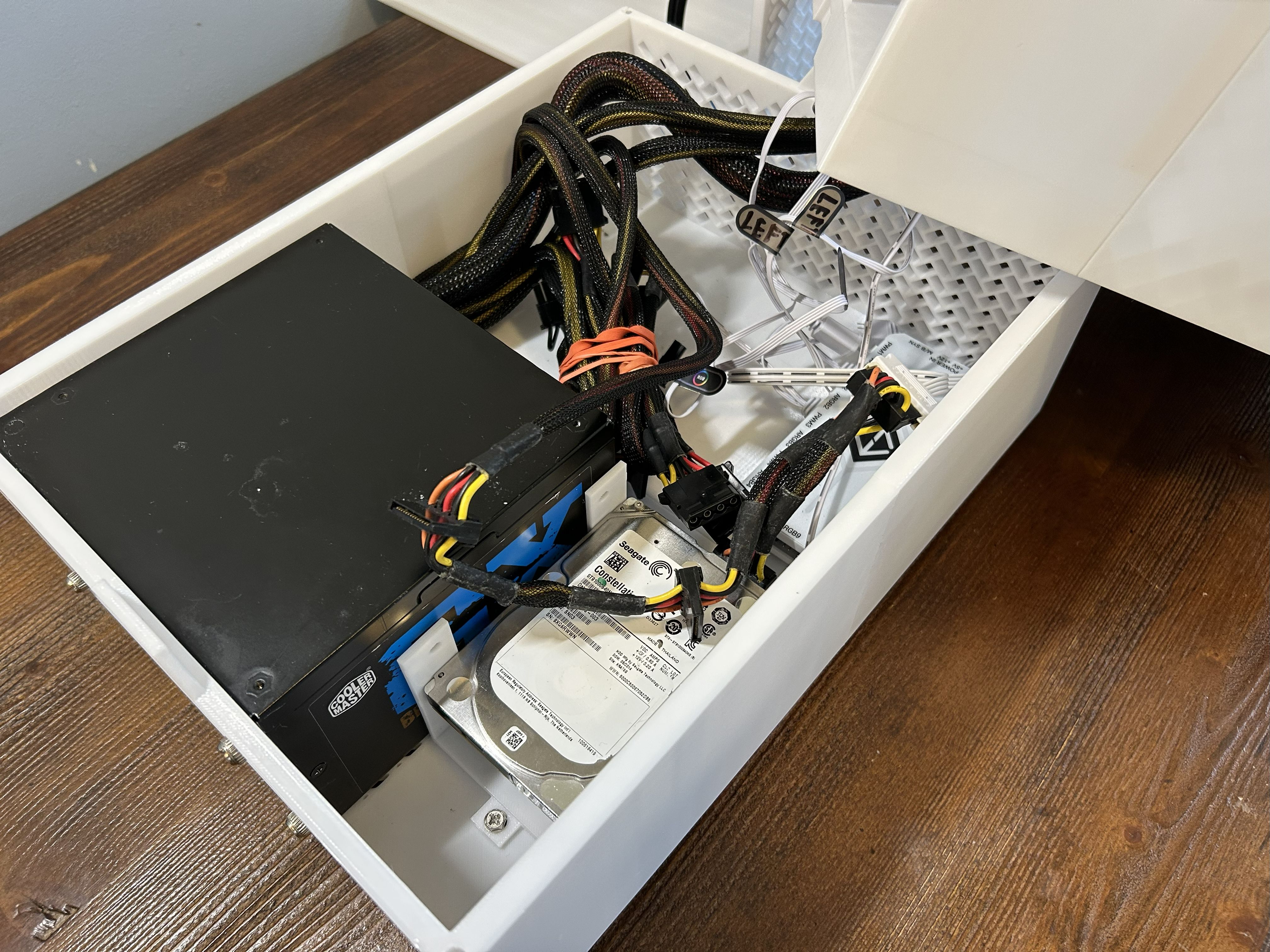 Open view of Herringbone lower internals